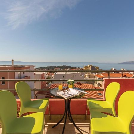 Lovely Apartment In Makarska With Kitchenette Экстерьер фото