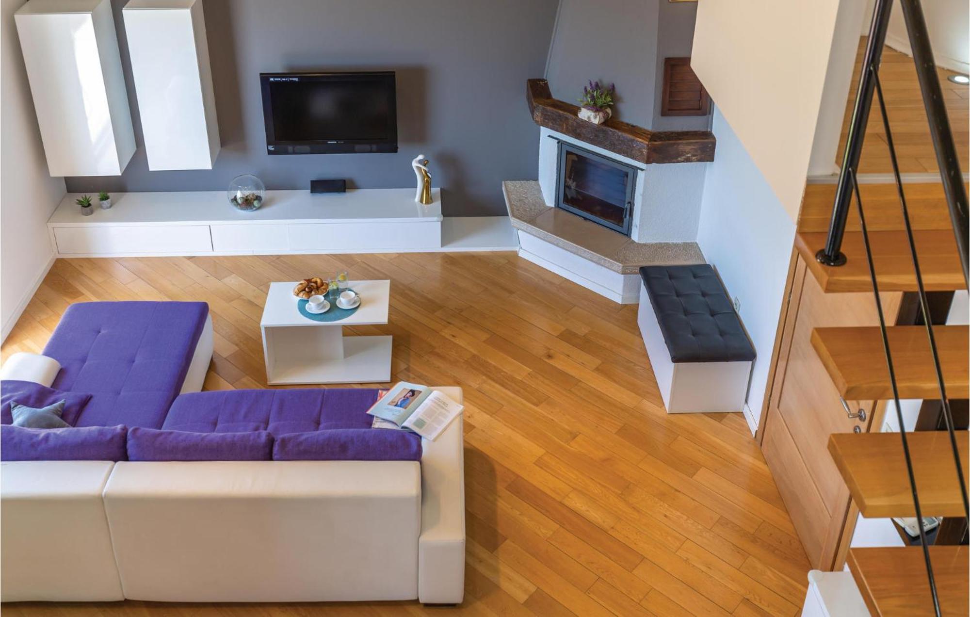 Lovely Apartment In Makarska With Kitchenette Экстерьер фото