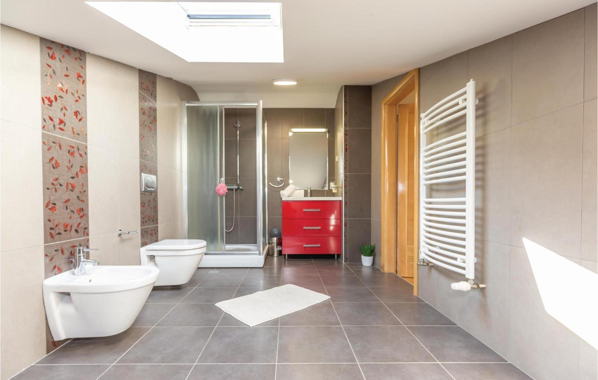 Lovely Apartment In Makarska With Kitchenette Экстерьер фото
